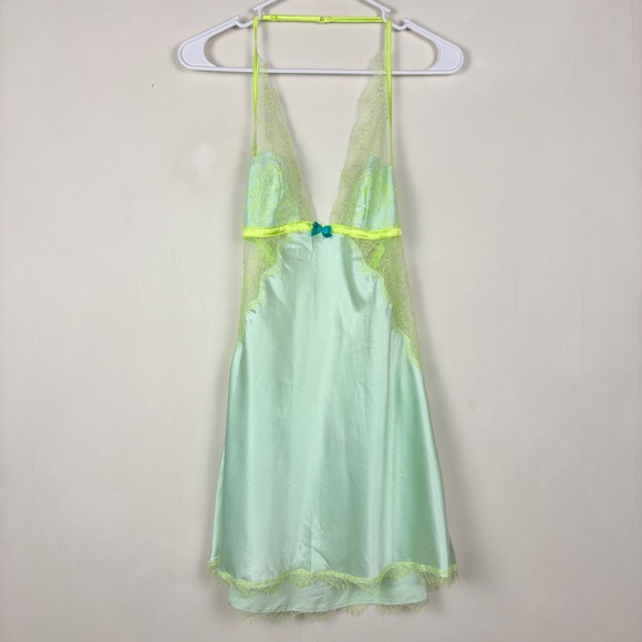 Victoria’s Secret Satin Lace Mint & Lime Halter Chemise Sz M Angelcore Y2K Fairy - Picture 5 of 15